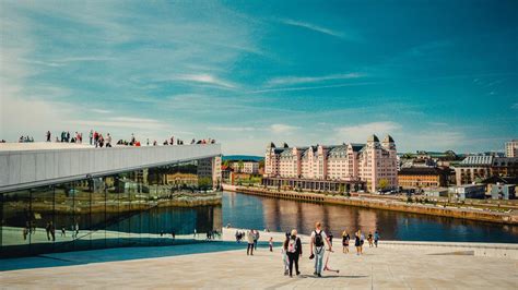 Cheap Flights to Oslo .